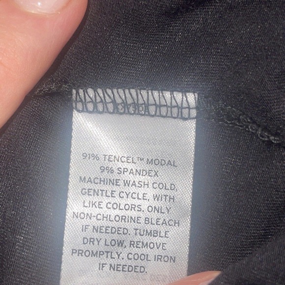 NORDSTROM MOONLIGHT ECO LONG SLEEVE NIGHTGOWN IN BLACK SIZE S TENCEL MODAL - Picture 6 of 7